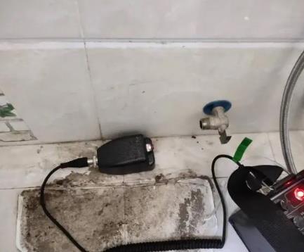 东台屋顶漏水维修公司分享下卫生间漏水的危害及解决方法